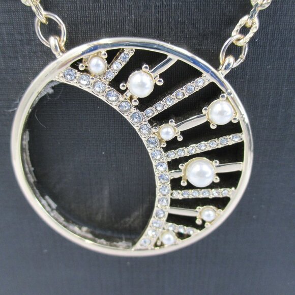 White House Black Market Gold Tone Regency Pendant Necklace NEW Contemporary - Picture 5 of 9